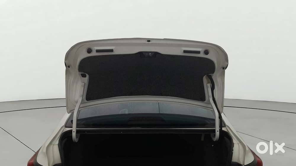 Honda City 1.5 V 5th Gen I-vtec Mt, 2021, Petrol