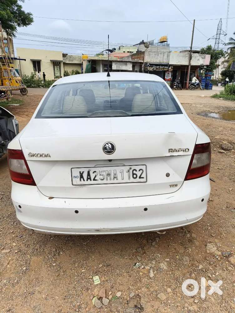 Skoda Rapid 2013 Diesel 87000 Km Driven