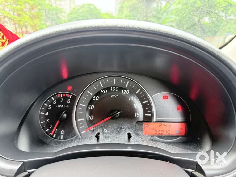 Nissan Micra Xv Cvt, 2017, Petrol