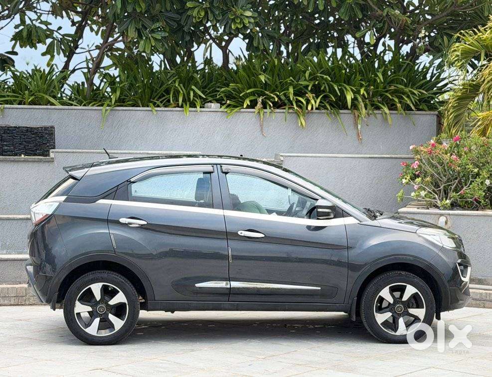 Tata Nexon, 2018, Petrol
