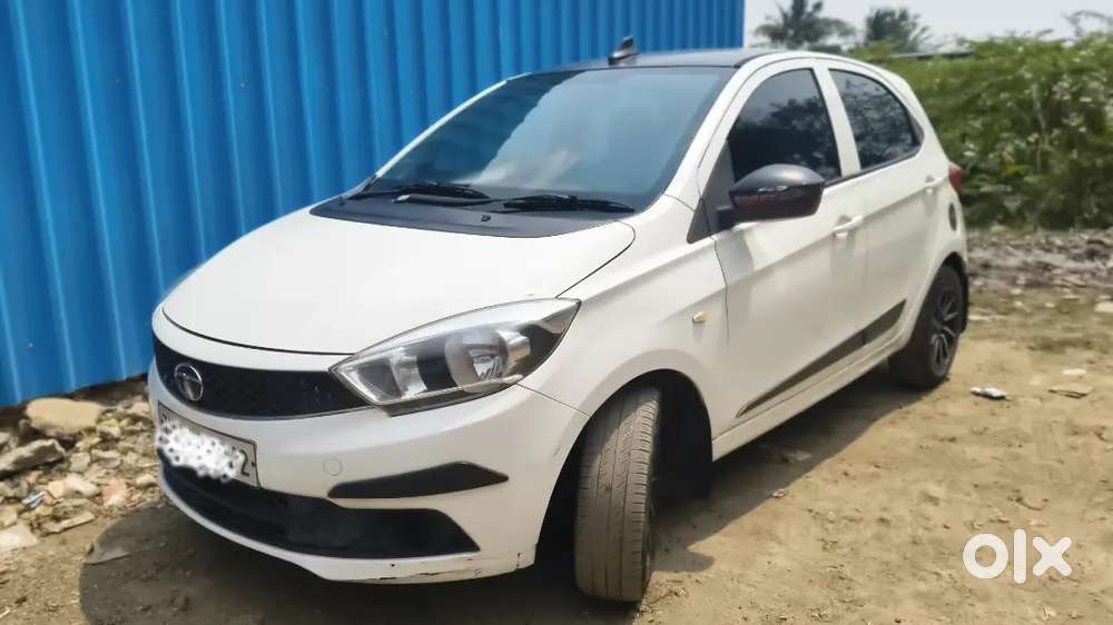 For Sale – Tata Tiago Xza Automatic (2017)