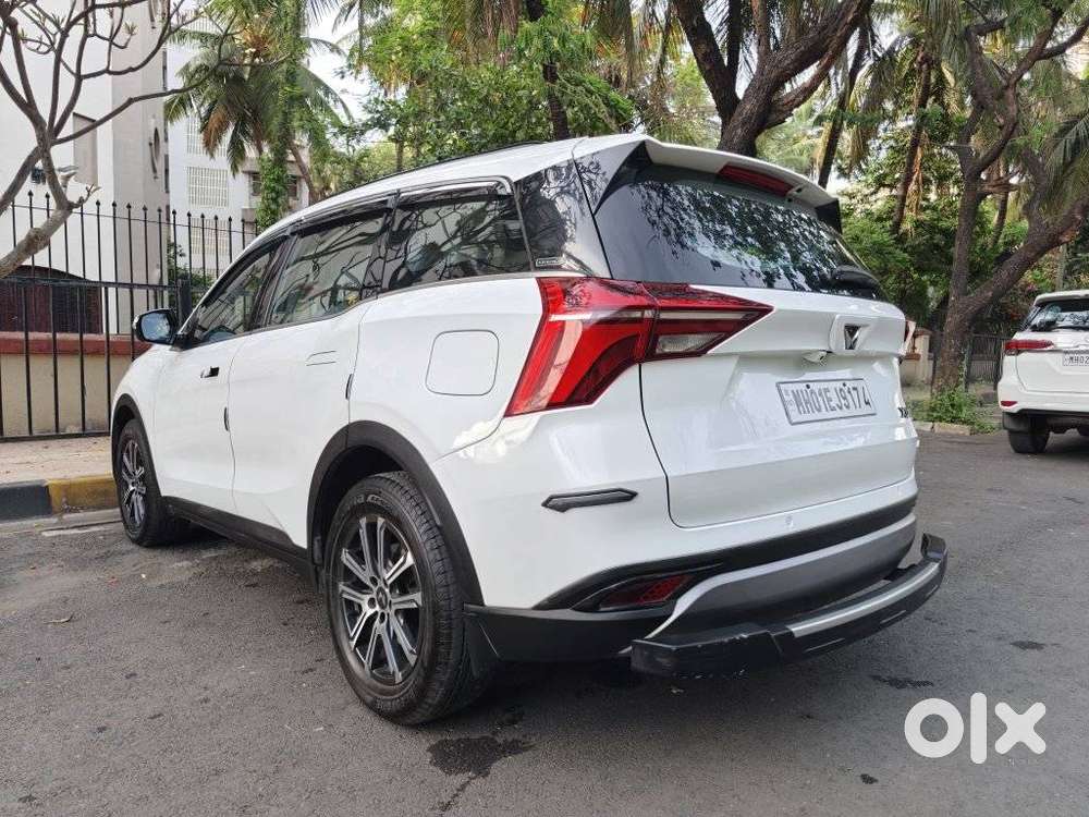 Mahindra Xuv700 2.0 Ax 7 Petrol Mt Str, 2023, Petrol
