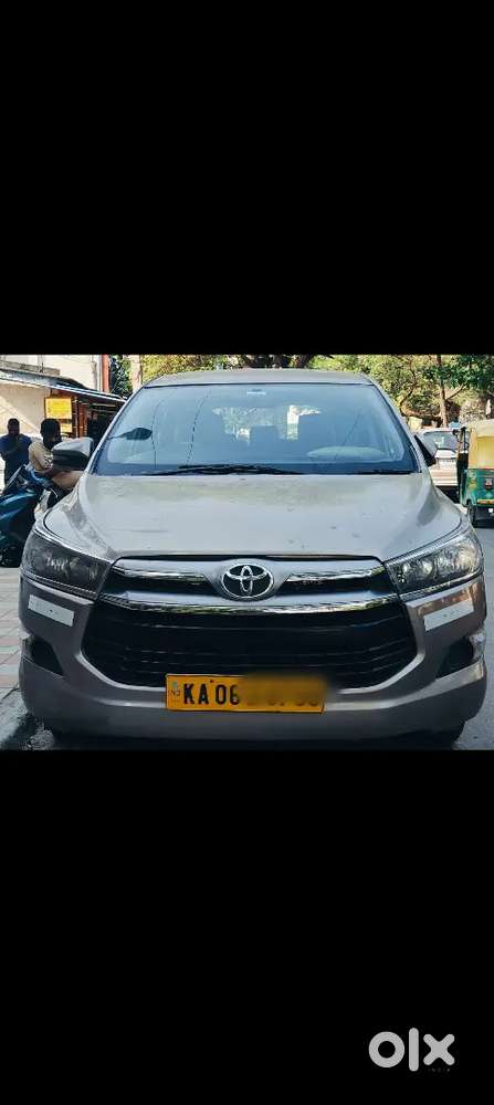 Toyota Innova Crysta 2017 Diesel 330000 Km Driven All Document R