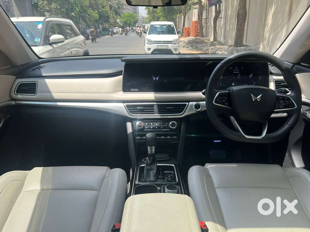 Mahindra Xuv700 Ax7 Luxury Pack Awd, 2022, Diesel