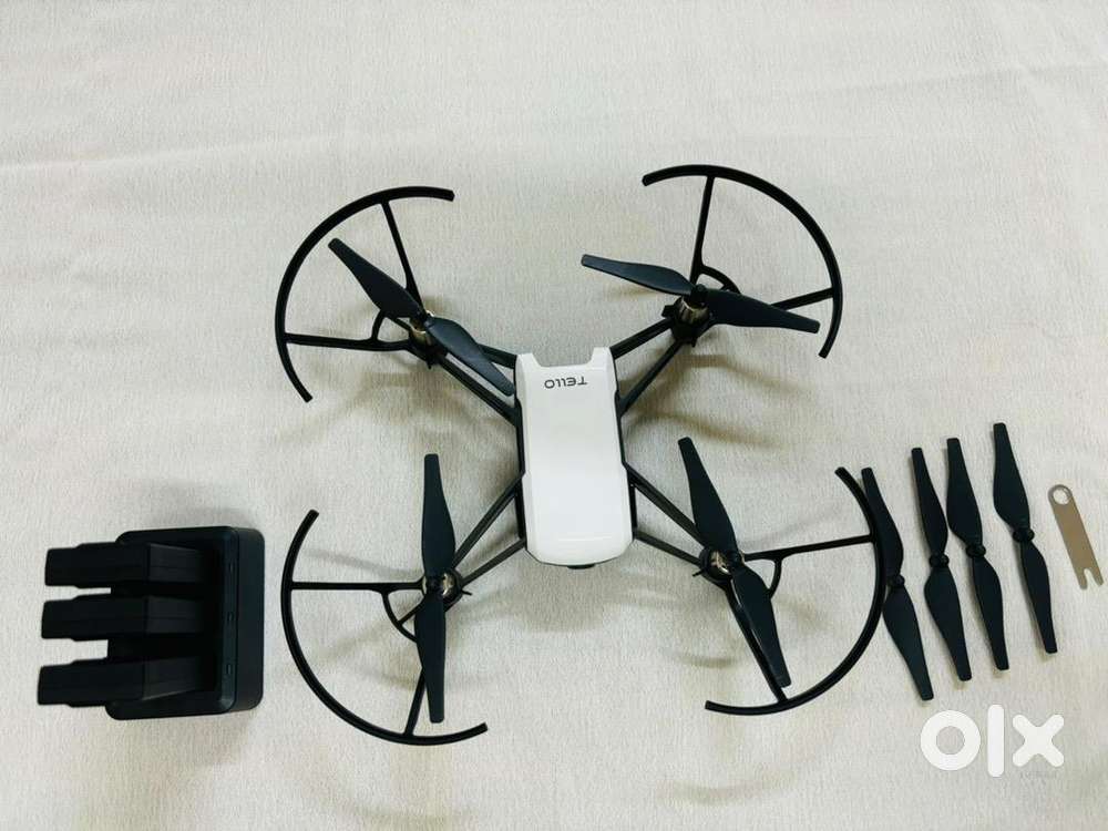Tello Boost Combo Drone Cameras Lenses 1795865649