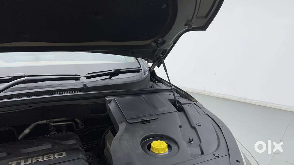 Mg Hector Plus Savvy Pro 1.5 Turbo Petrol Cvt 6 Str, 2023, Petrol