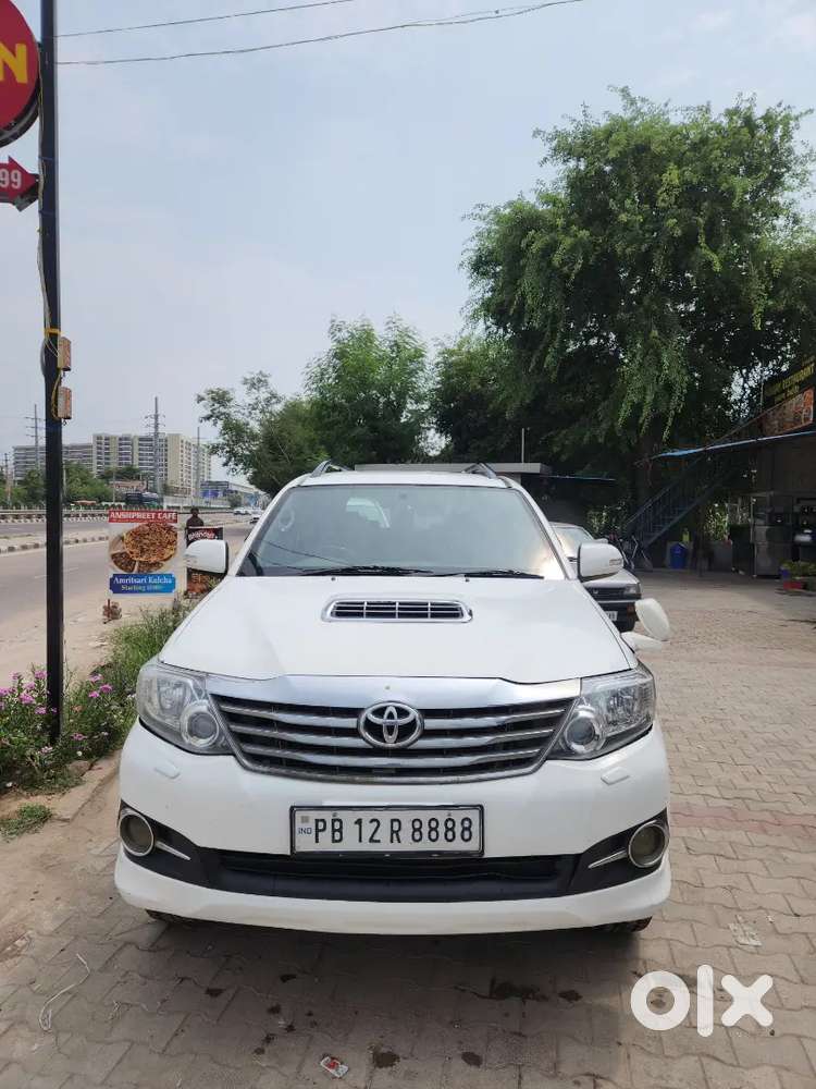 Toyota Fortuner Sportivo 2013