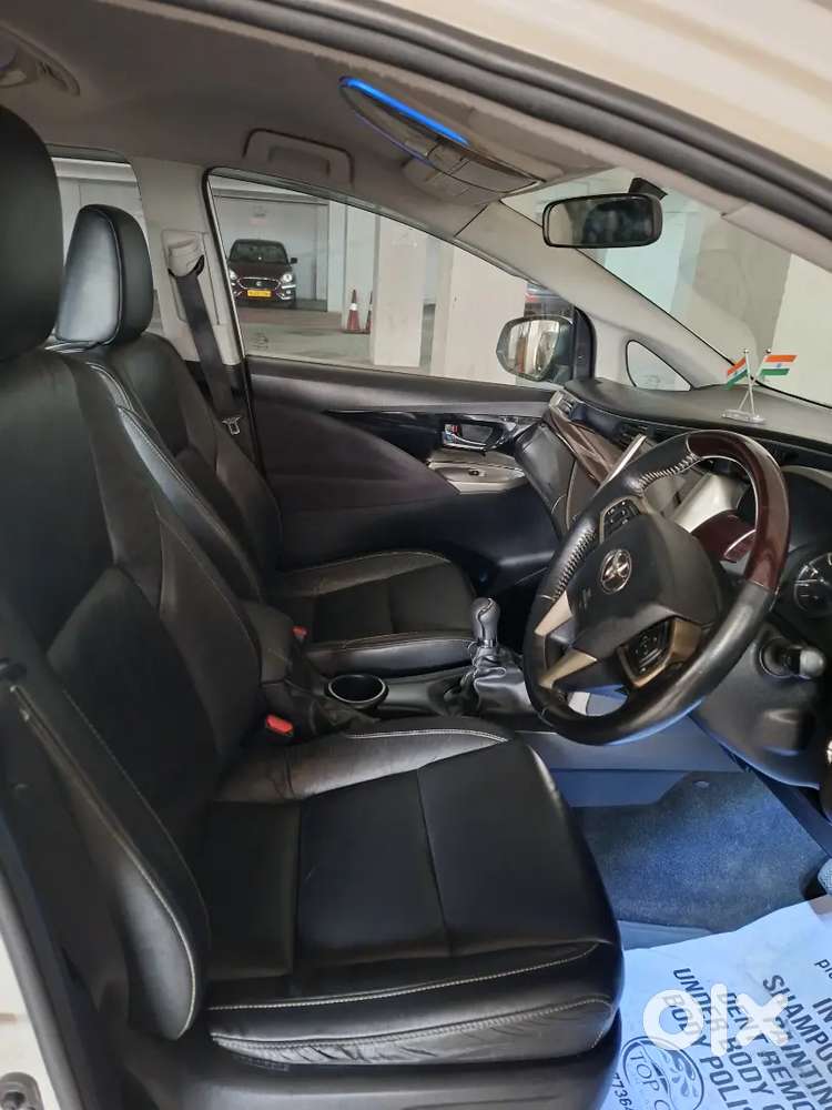 Toyota Innova Crysta 7-seater 2016  Whtsp Me