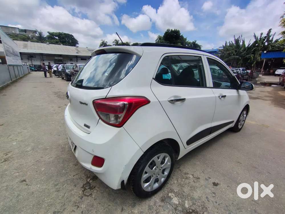 Hyundai Grand I10 2014 Petrol 72312 Km Driven