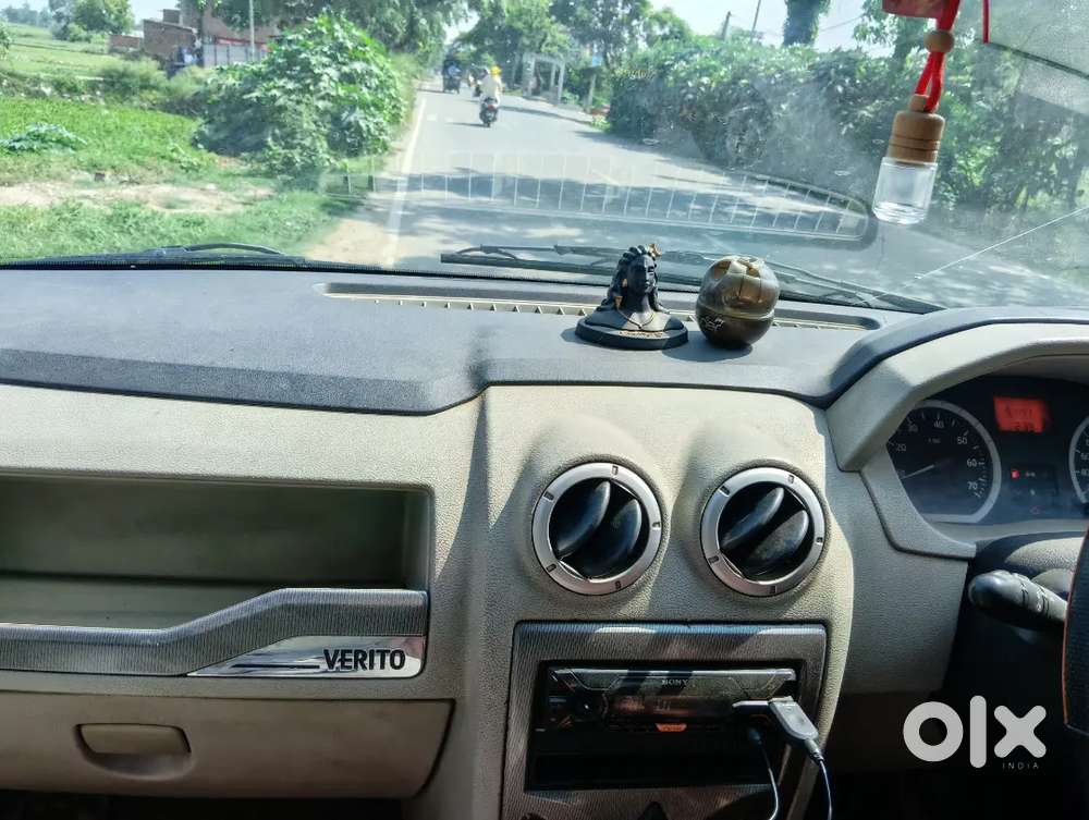 Mahindra E Verito 2013