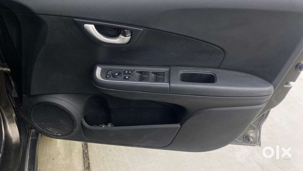 Honda Br-v I-vtec V Cvt, 2017, Petrol