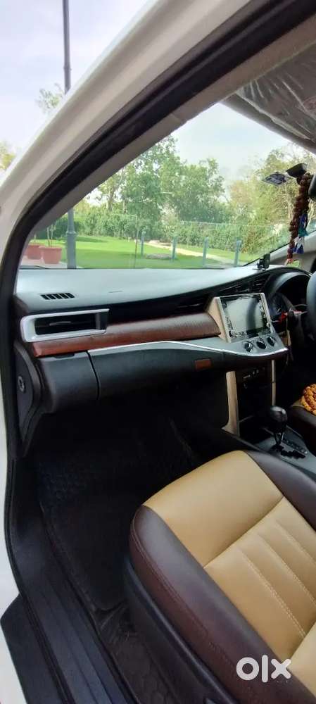 Toyota Innova Crysta 2021.bs6