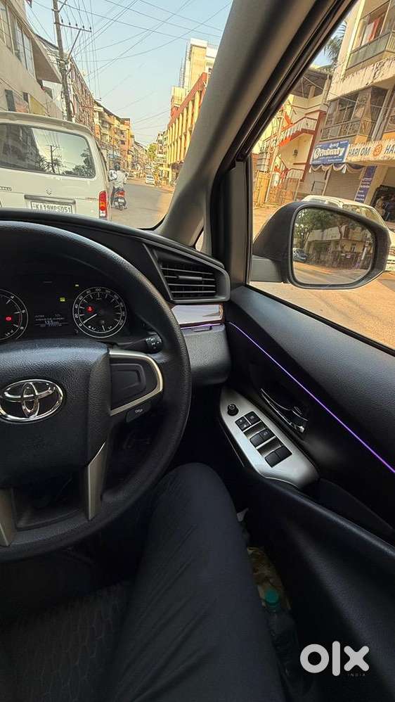 Toyota Innova Crysta 2017 Diesel 32000 Km Driven