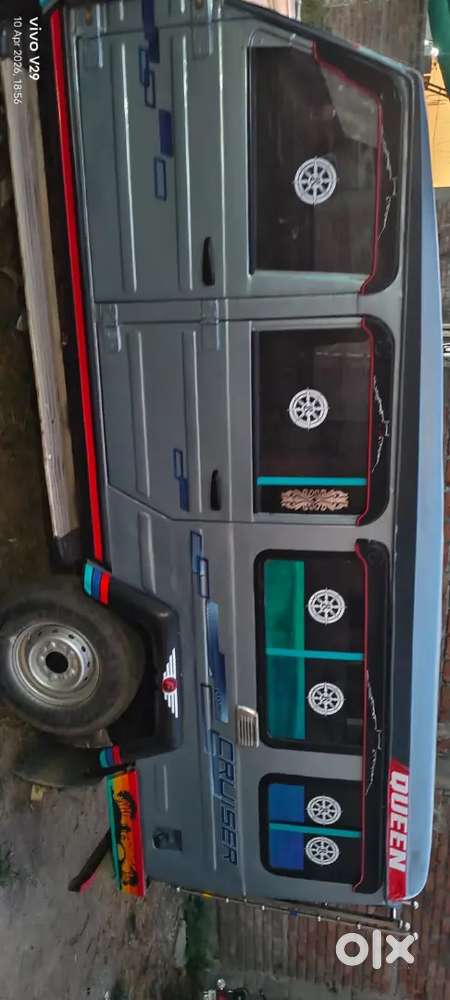 Force Motors Trax Cruiser 2005