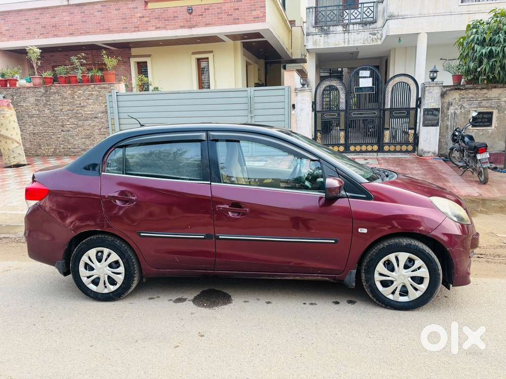 Honda Amaze 2013 Diesel Well Maintained