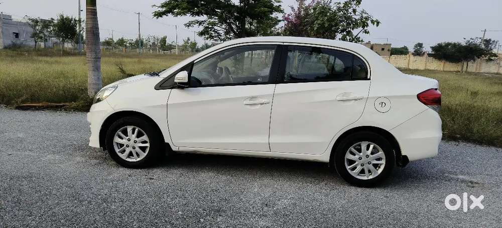 Honda Amaze 2013 Diesel Well Maintained