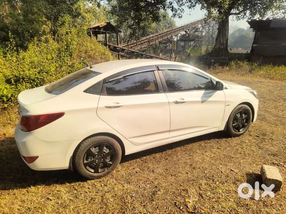 Hyundai Verna 2016 Diesel 90000 Km Driven