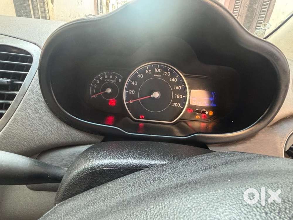 Hyundai I10 Petrol Manual 2011