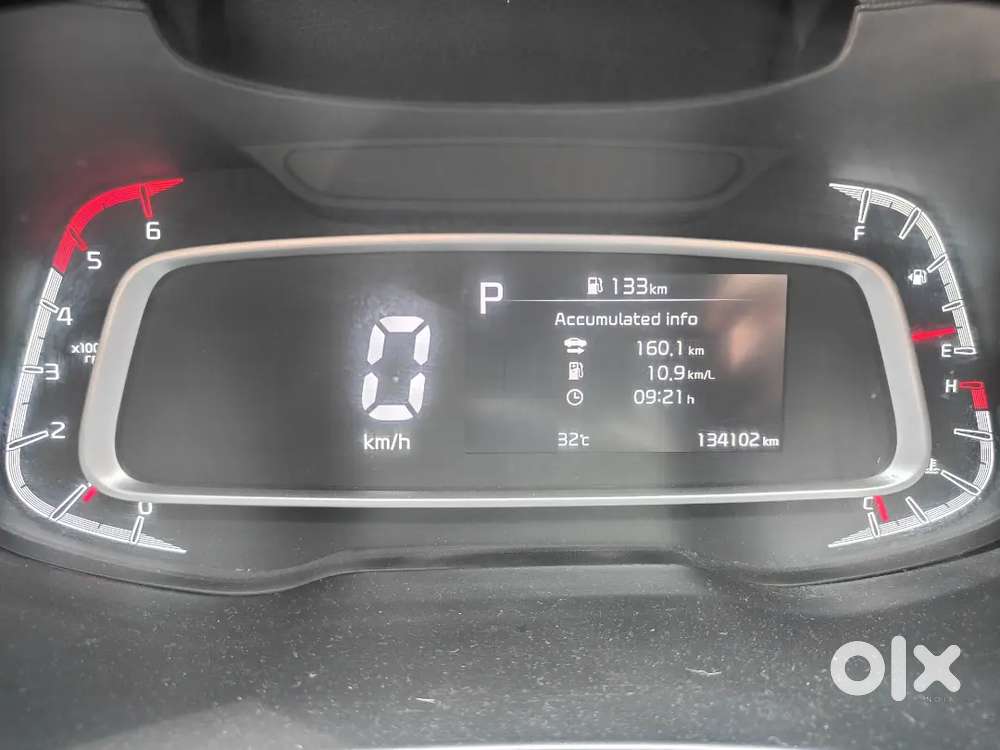 Kia Sonet G.t Line 1.5 Engine 2022 Diesel Automatic Sunroof 6 Airbags