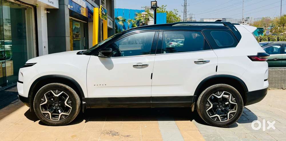 Tata Safari Accomplished Dark Edition At, 2024, Diesel