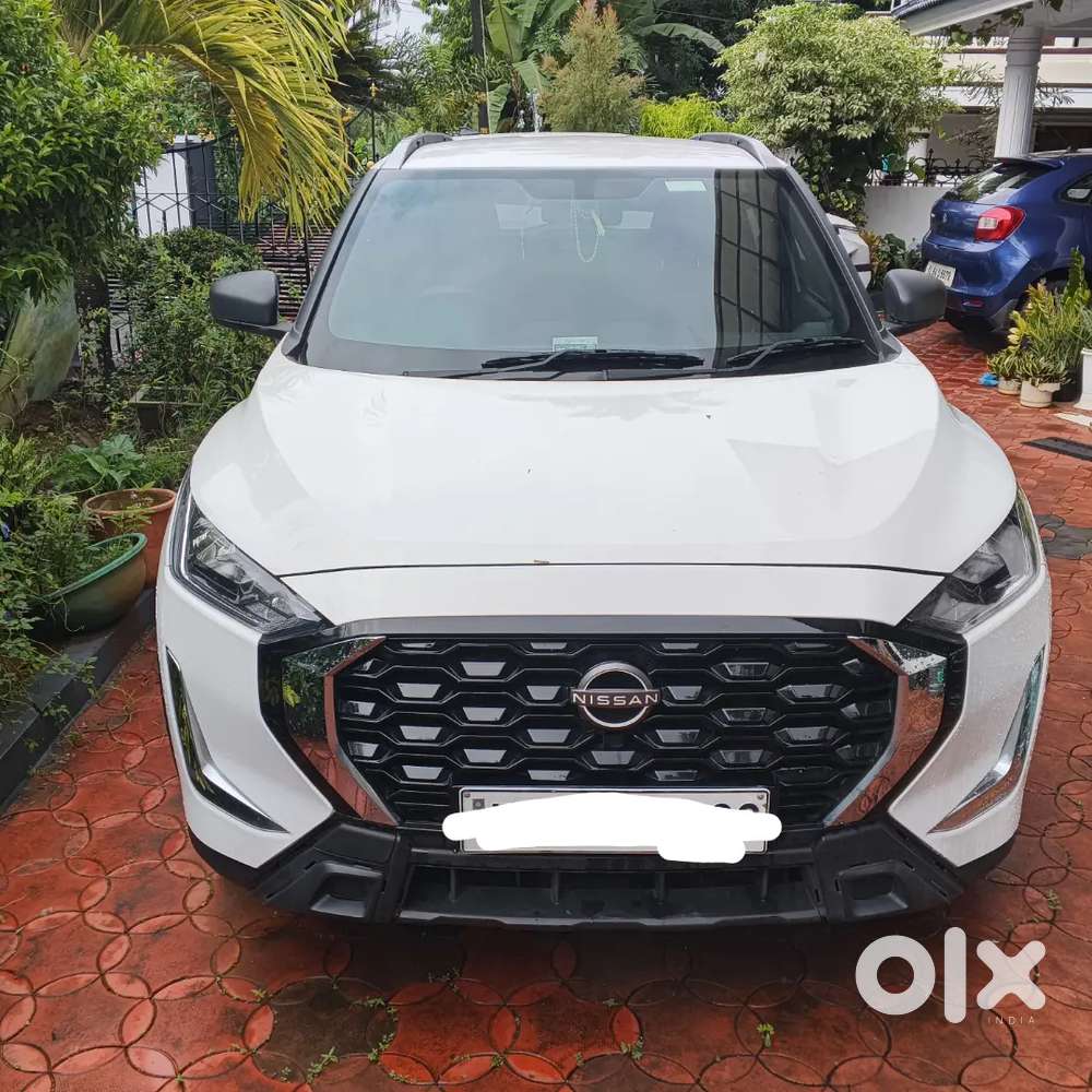 Nissan Magnite 2025 Petrol Well Maintained