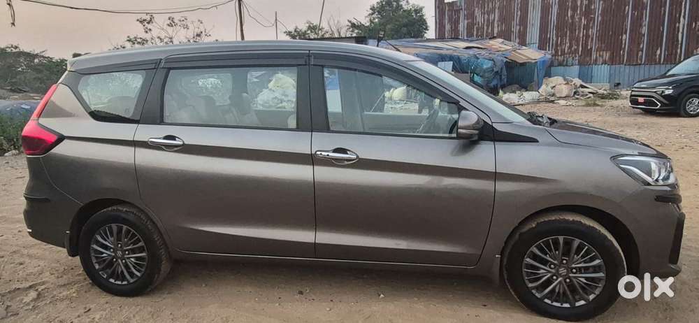Maruti Suzuki Ertiga Zxi At Petrol, 2019, Petrol
