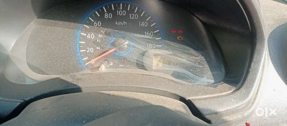 Datsun Go 2017 पेट्रोल व Lpg दोनों है 70000 Km