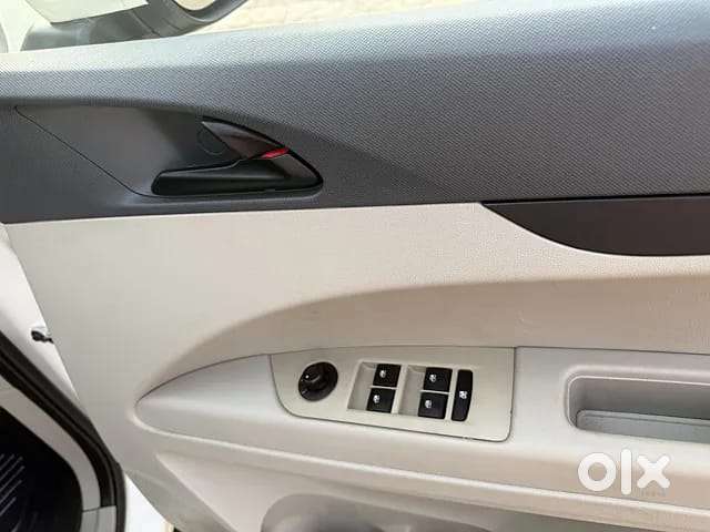 Mahindra Marazzo M4, 2020, Diesel