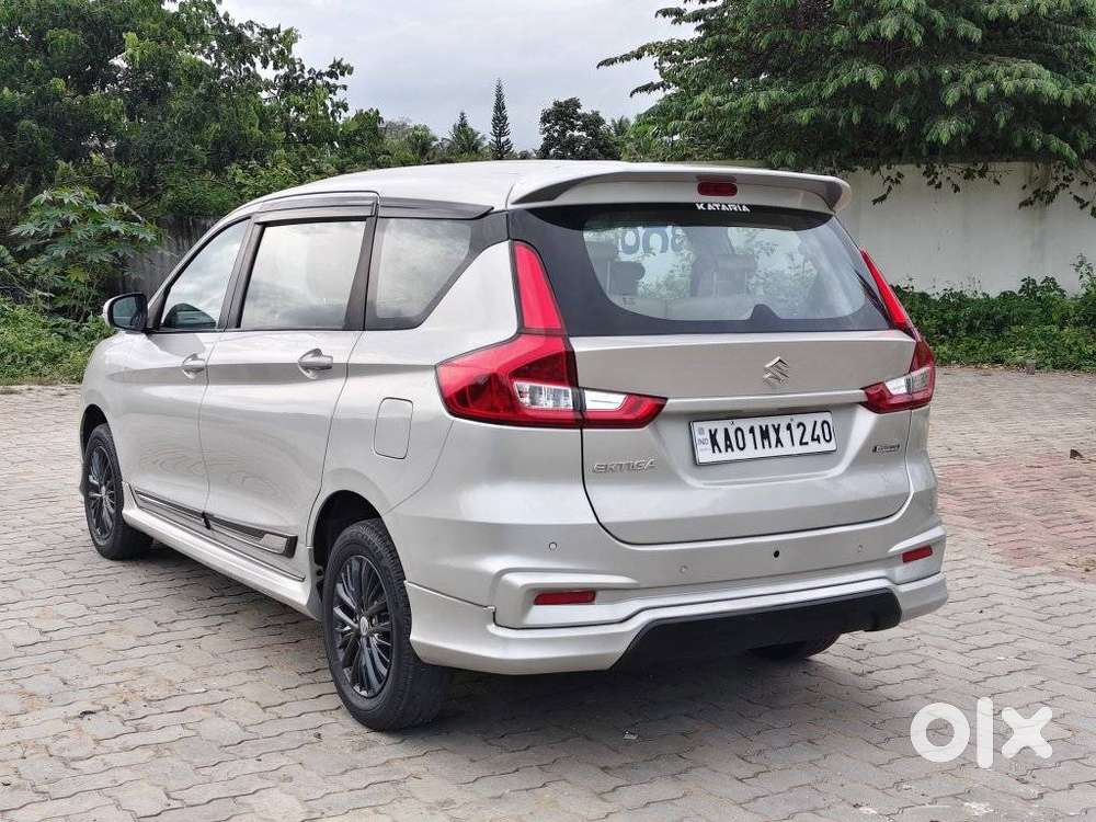 Maruti Suzuki Ertiga Vxi Shvs, 2022, Petrol