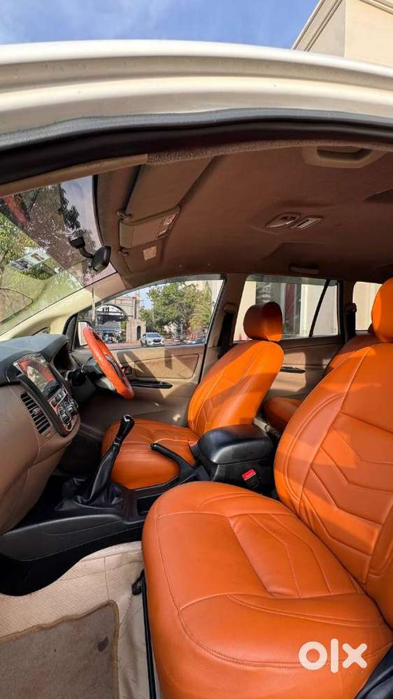 Toyota Innova 2.5 G (diesel) 8 Seater, 2015, Diesel