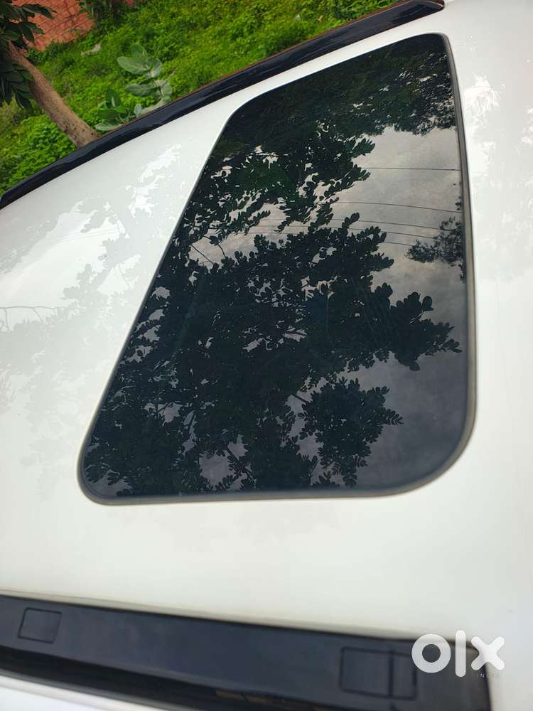 Tata Punch Accomplished Mt Sunroof, 2025, Petrol