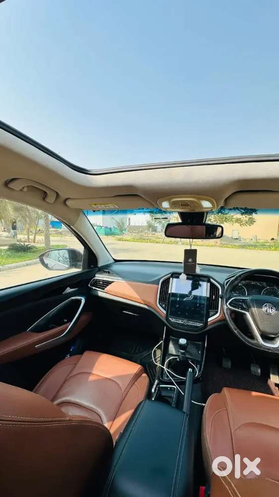 Mg Hector Plus 7 Seater Only 60,000 Driven With Service Record