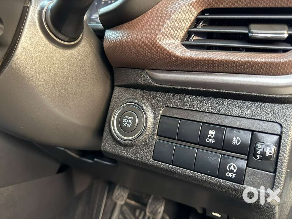 Maruti Suzuki Vitara Brezza 1.5 Zxi, 2024, Petrol