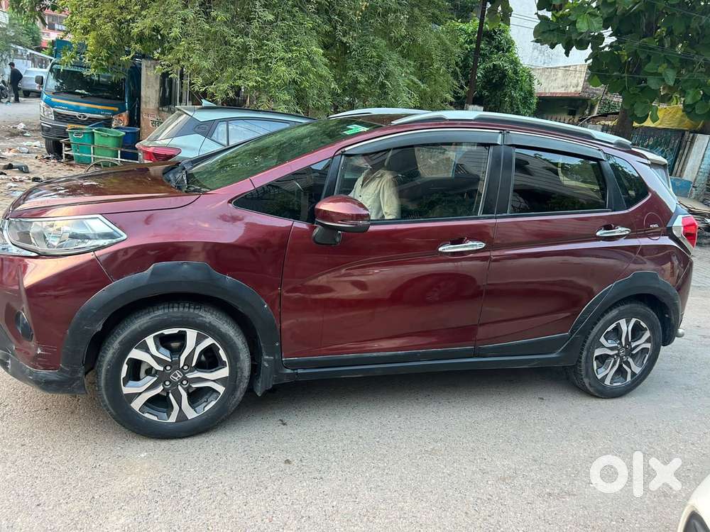 Honda Br-v Style Edition Vx, 2017, Petrol