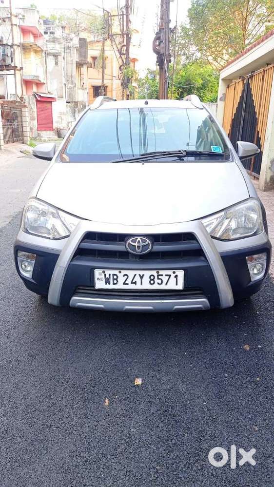Toyota Etios Cross 1.5l V, 2015, Petrol