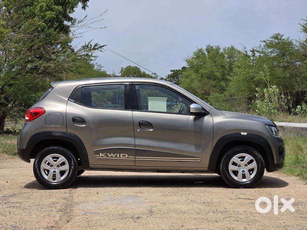 Renault Kwid 1.0 Rxt (o) Easy-r, 2019, Petrol