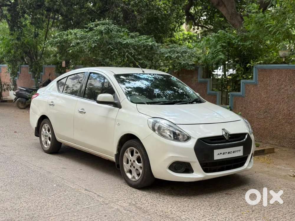Renault Scala Petrol At 2015