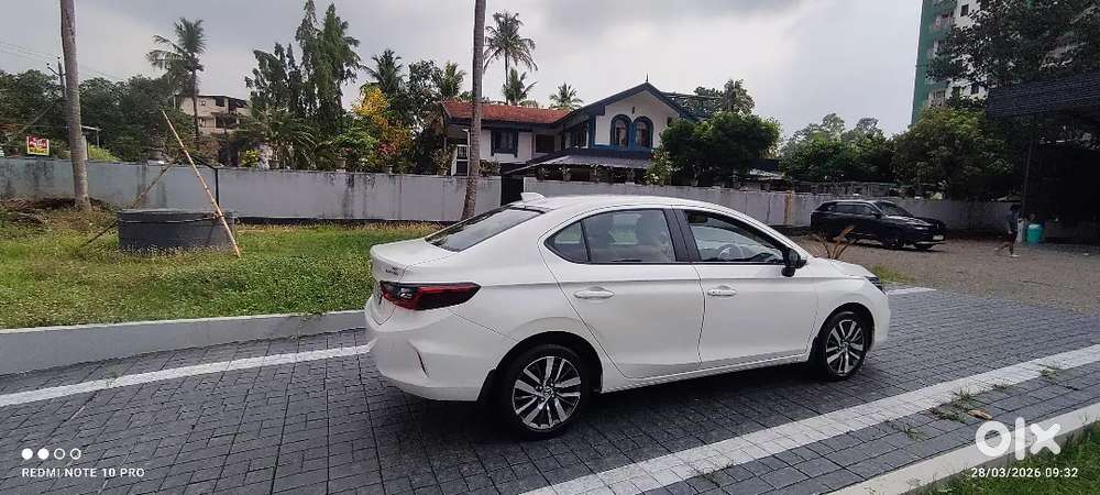 Honda City 5th Gen (automatic )