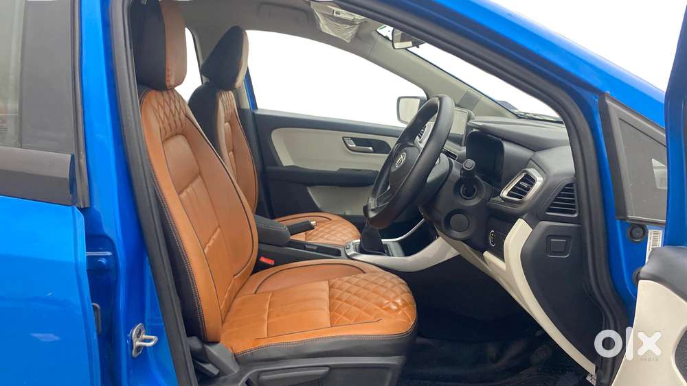 Tata Altroz Xz, 2022, Petrol