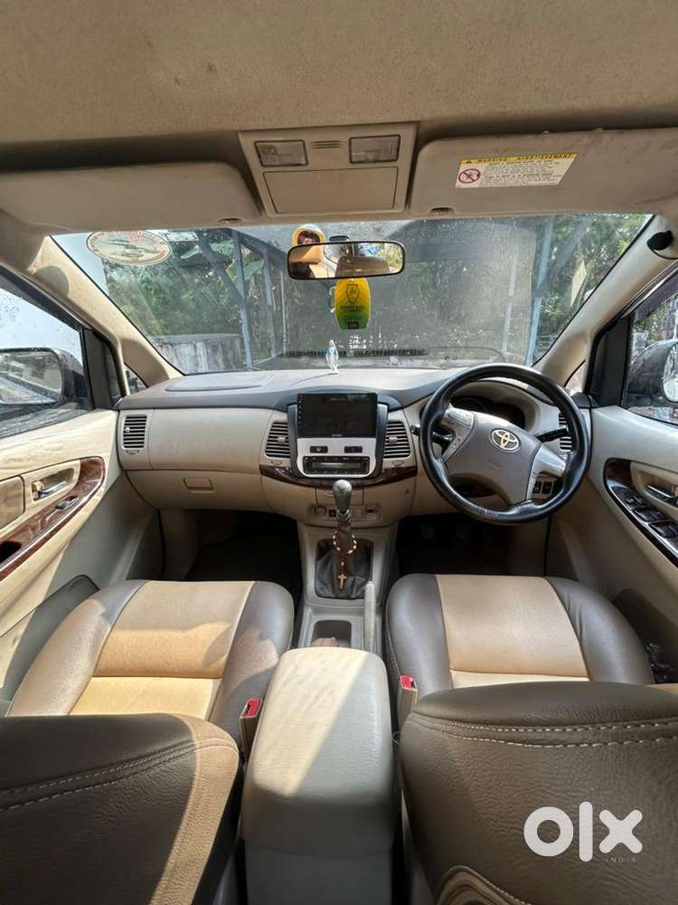 Toyota Innova 2014 Diesel 133000 Km Driven