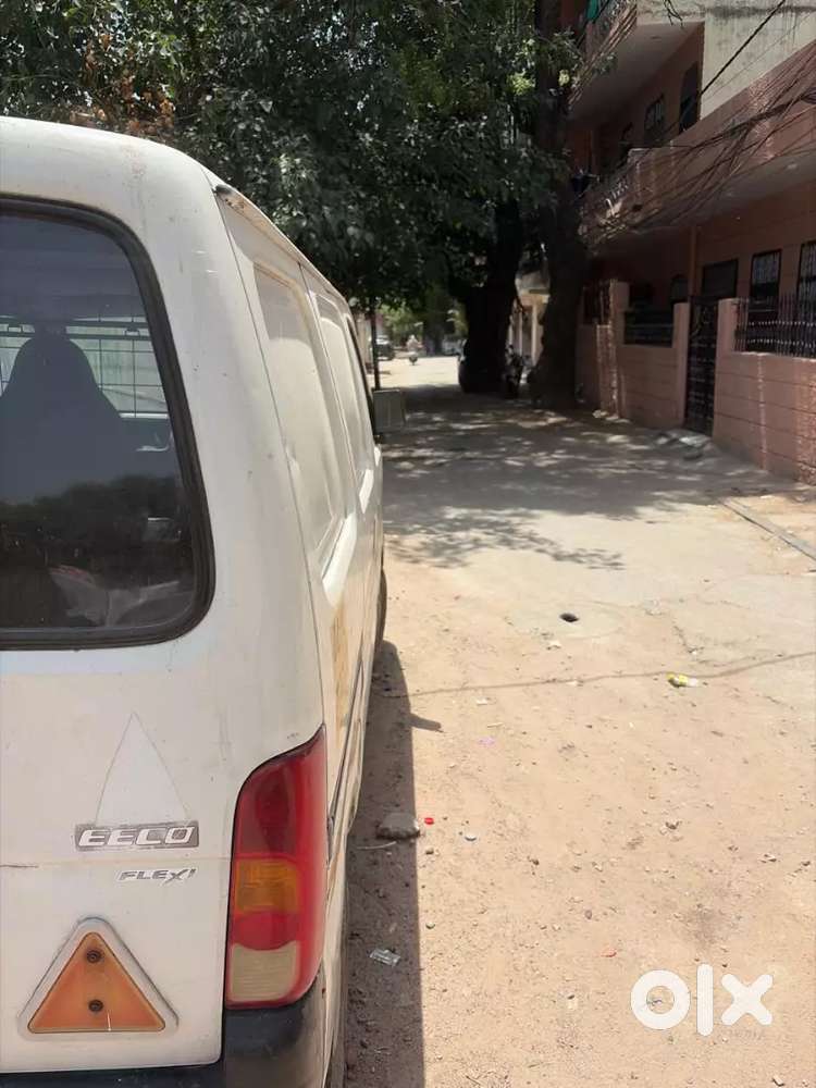 Maruti Suzuki Eeco 2014 Cng & Hydrids 70000 Km Drive