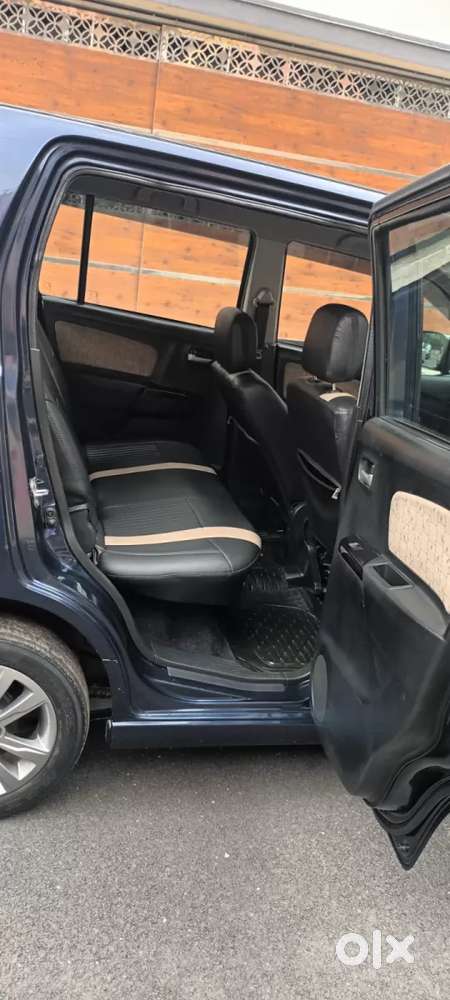 Maruti Suzuki Wagon R Vxi 1.0, 2018, Petrol
