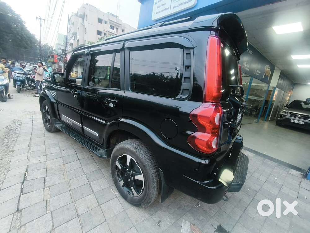 Mahindra Scorpio Classic 2.2 S 11 Mt 7 Str, 2024, Diesel