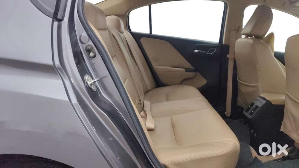 Honda City 1.5 V 5th Gen I-vtec Mt, 2022, Petrol