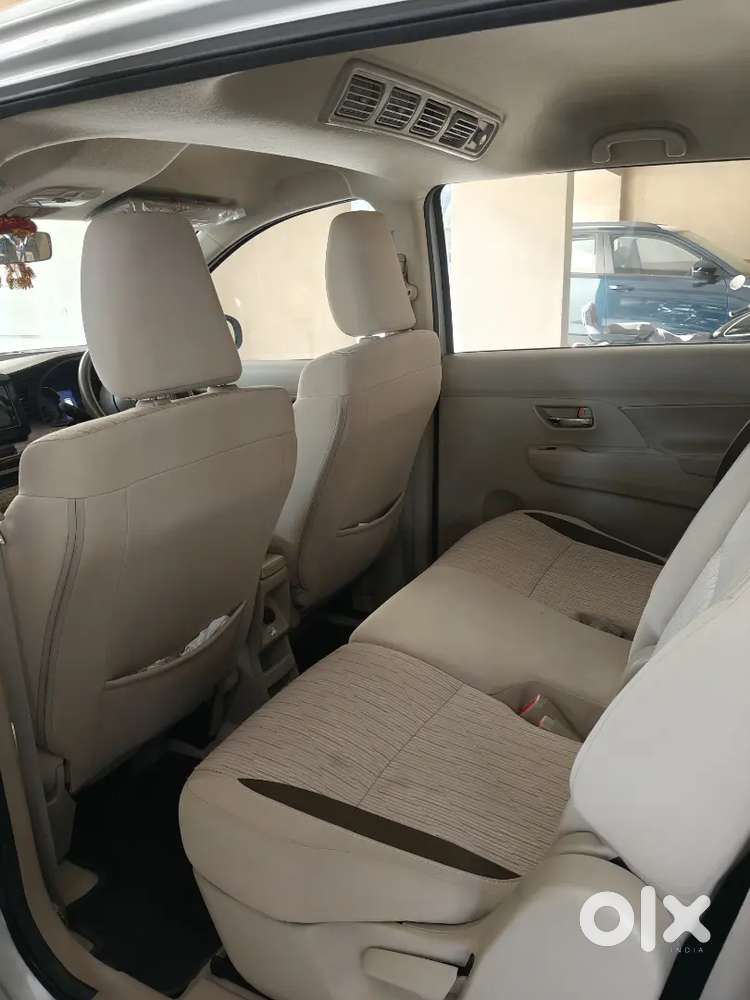 Ertiga Top Model Well Maintained Doctor Driven