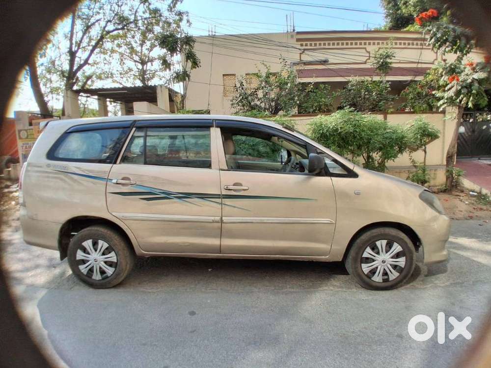Toyota Innova 2.0 Gx 8 Seater, 2005, Diesel