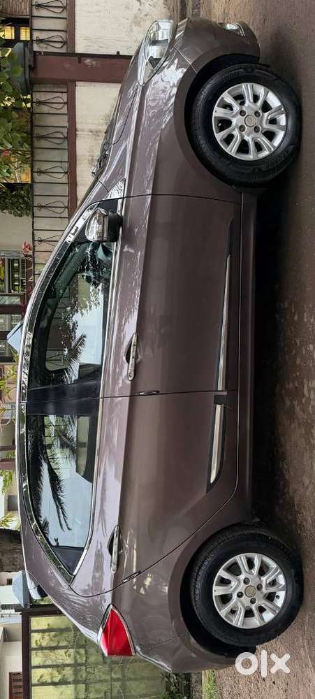 Tata Tiago 1.2 Revotron Xz, 2016, Petrol