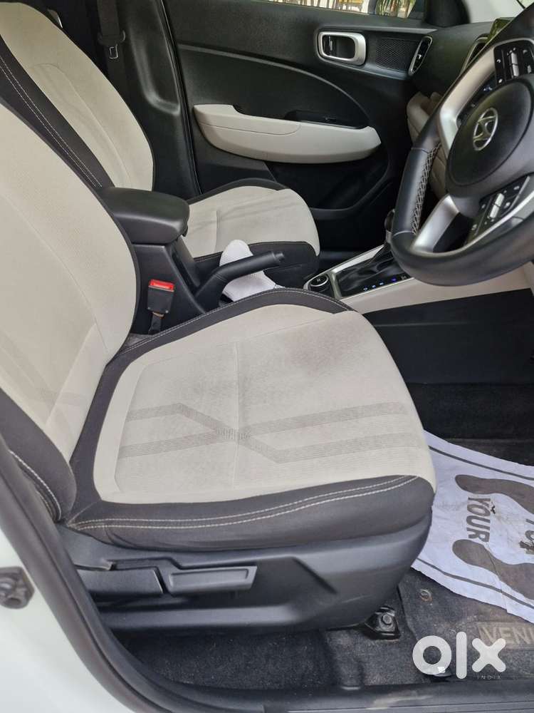 Hyundai Venue 2022 Car With Automatic Transmission