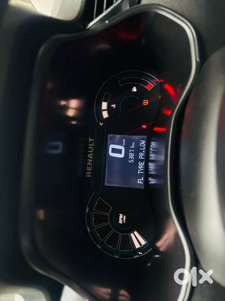 Renault Triber Rxt, 2024, Petrol