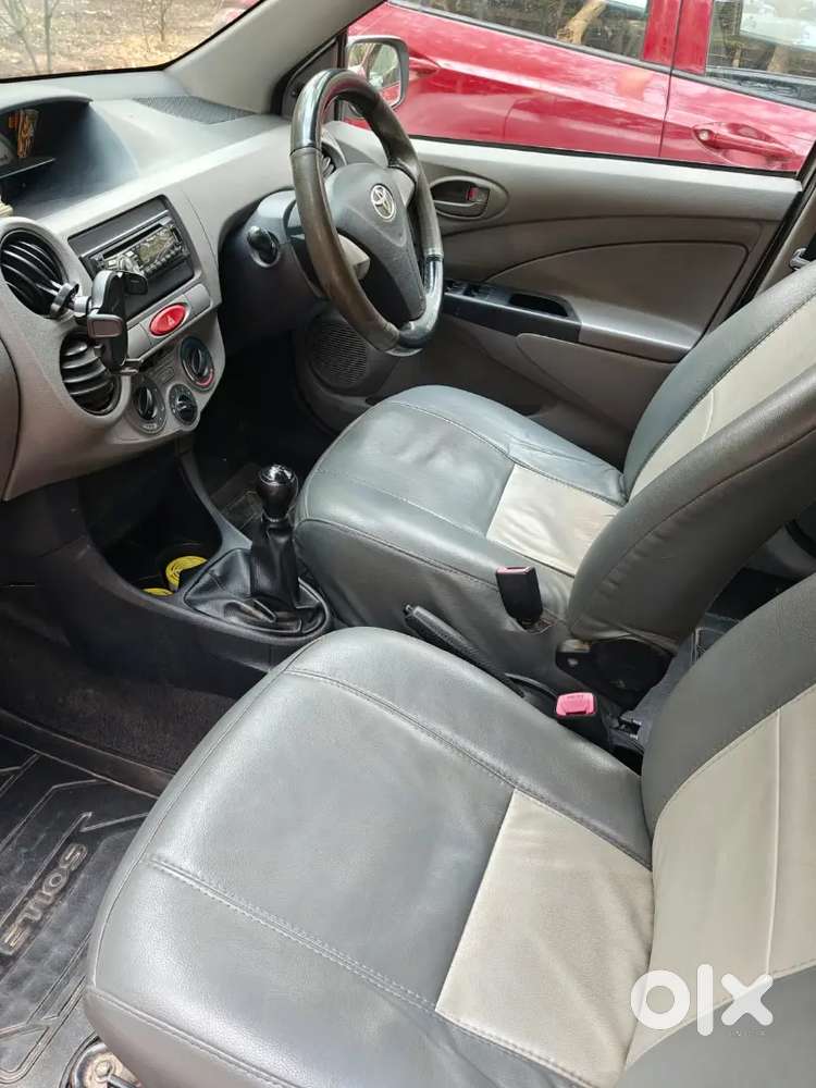 Toyota Etios 2011 Petrol 35000 Km Driven